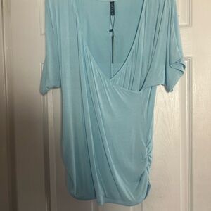 By Johnny Women’s  Baby Blue Top Loose Low Cut XL
